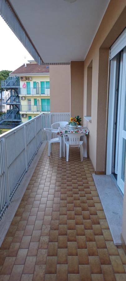 Apartamento Casa Bivi Lignano Sabbiadoro Exterior foto