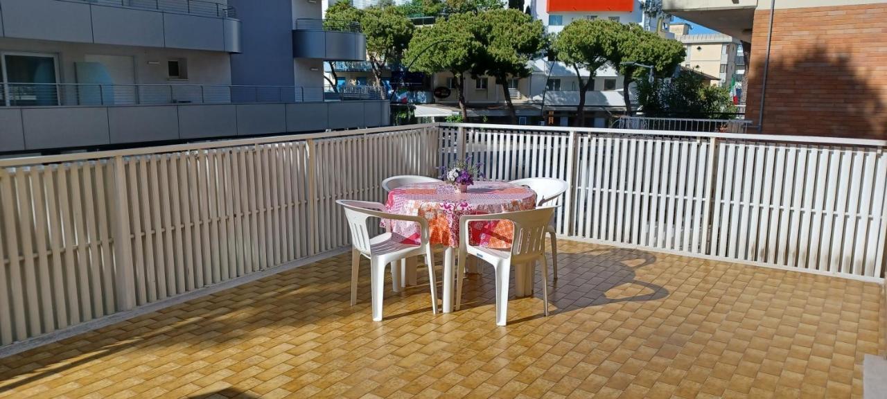 Apartamento Casa Bivi Lignano Sabbiadoro Exterior foto