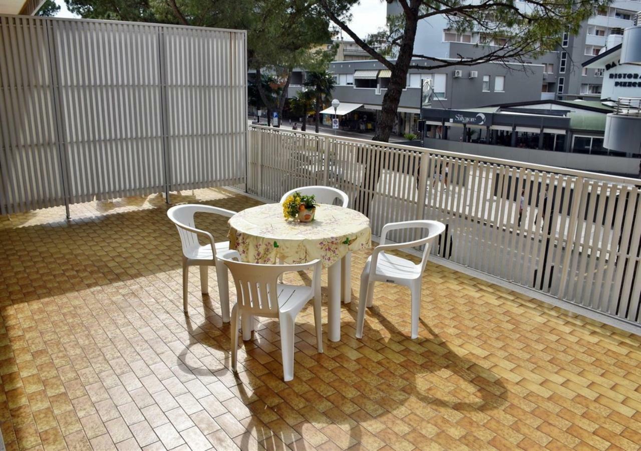Apartamento Casa Bivi Lignano Sabbiadoro Exterior foto